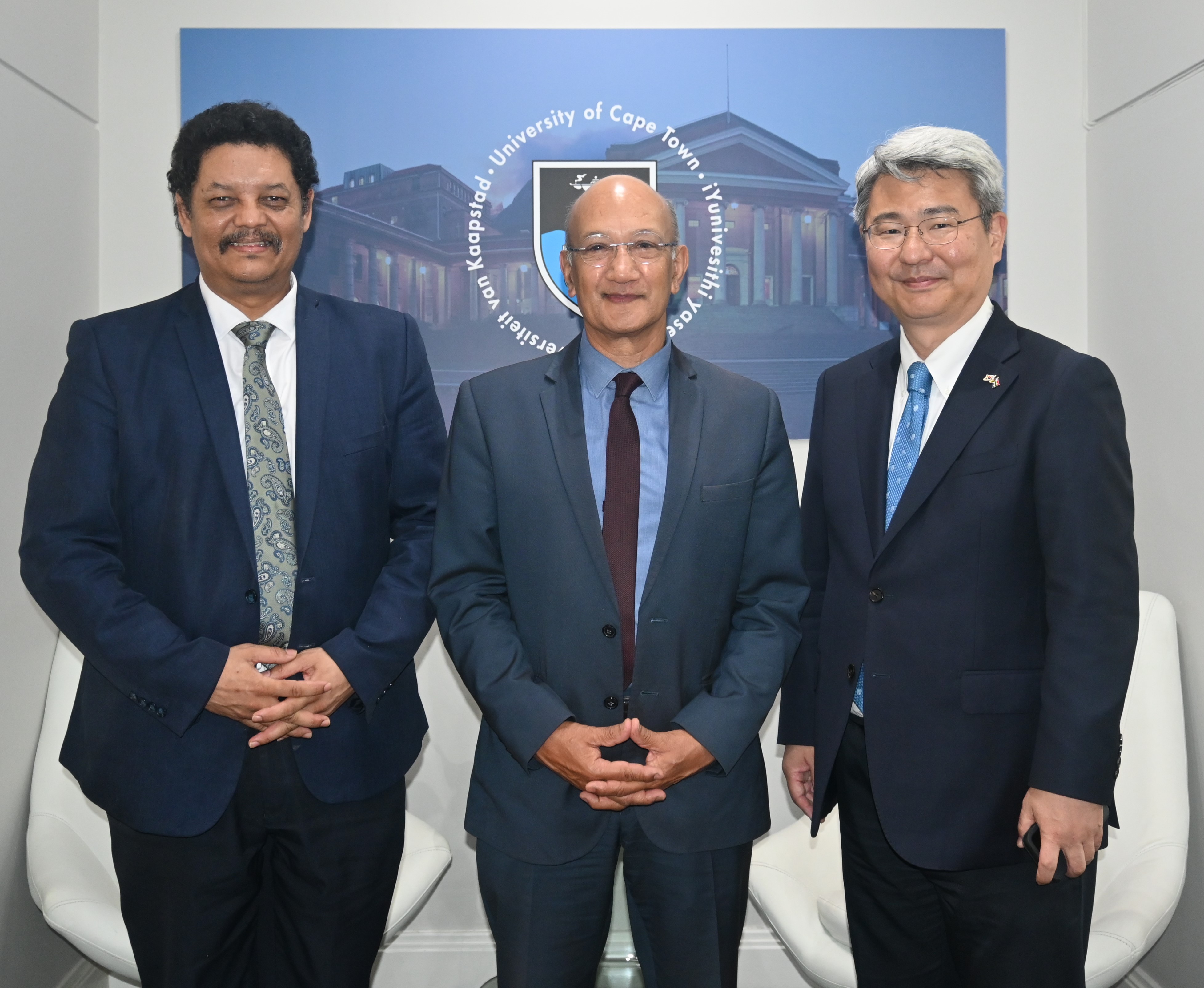 Ambassador meets with UCT VC and International Director